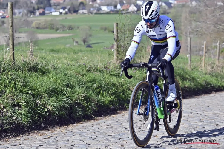 In navolging van de rest: Alaphilippe, Van Avermaet en Naesen vlammen het Ronde van Vlaanderen-parcours op