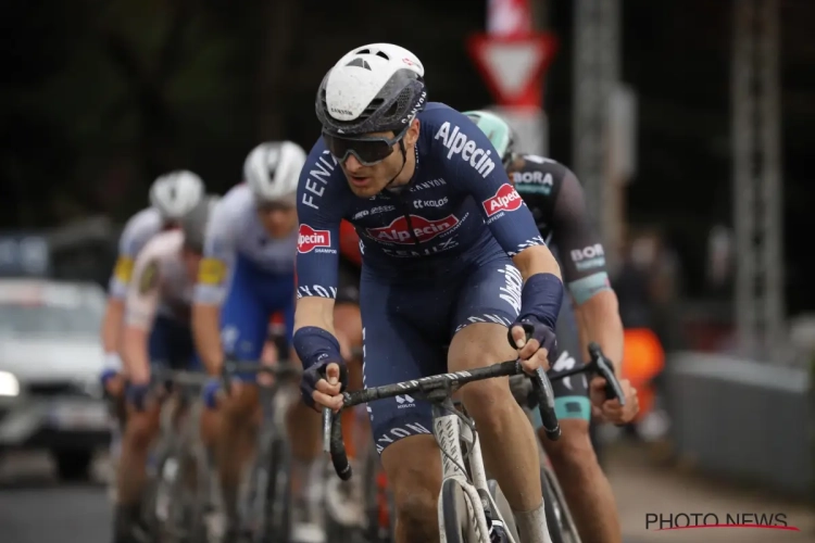 Renner van Alpecin-Fenix kwam zwaar ten val in de Ronde van Turkije: "Hij is altijd bij bewustzijn geweest"