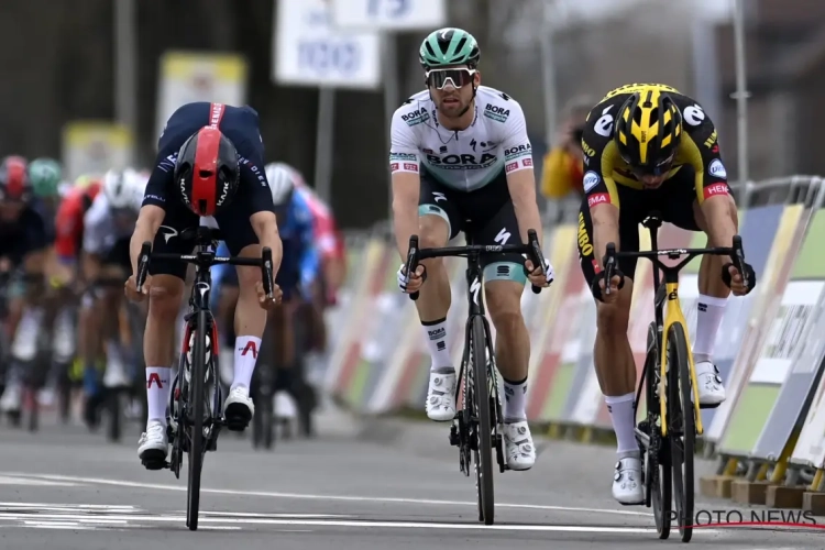 Na twee keer net niet nu weer bingo: Wout van Aert wint zijn tweede klassieker uit het voorjaar na sprint met drie!