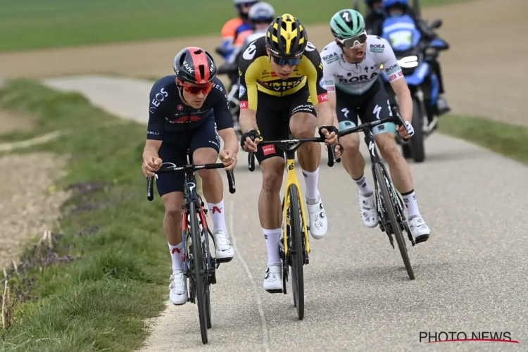 Pidcock moest deze keer (heel nipt) de duimen leggen voor Van Aert: "Ik dacht wel dat ik tweede was"