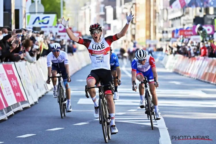 Tadej Pogacar wint Luik-Bastenaken-Luik na zeer spannende sprint tegen Julian Alaphilippe 