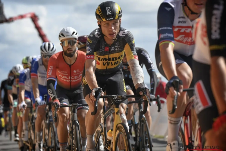 Tony Martin valt meteen in etappe richting Ventoux en stapt uit de Tour de France