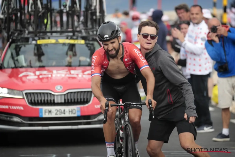 Manier waarop val Bouhanni tot stand kwam tart alle verbeelding: geen besef bij wandelaar van aanstormend peloton