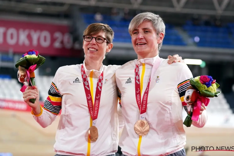 Griet Hoet en Anneleen Monsieur wereldkampioen kilometer op WK para-cycling baan