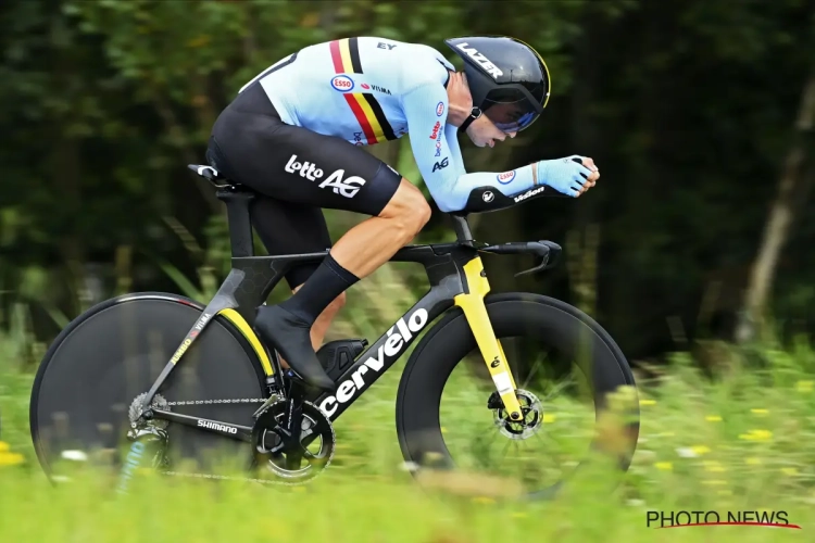 Straf! Wout van Aert rijdt een dag na de WK-tijdrit 230 kilometer op training: "'T zuur eruit zweten"