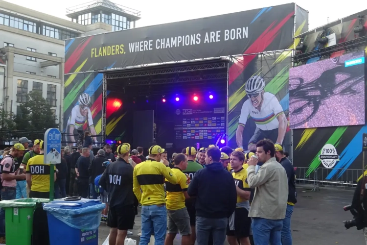 📷 🎥 Antwerpen en Leuven de WK-steden in de schijnwerpers: de taferelen aan de start, in de fanzones en meer!