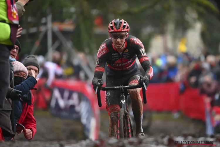 Michael Vanthourenhout soleert meteen naar winst in Kruibeke, podium volledig Belgisch