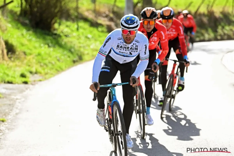 Sonny Colbrelli in zijn thuisstad op bezoek in de Giro