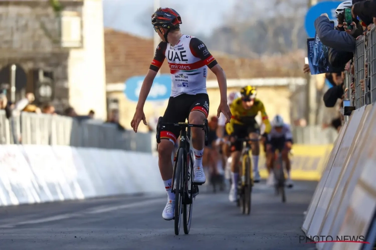 Tadej Pogacar slaat dubbelslag in Tirreno en prikt terug naar kritische Evenepoel