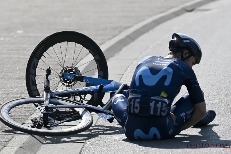 📷 🎥 De incidenten van Brugge-De Panne: sprake van kopstoot in peloton en seingever aangereden