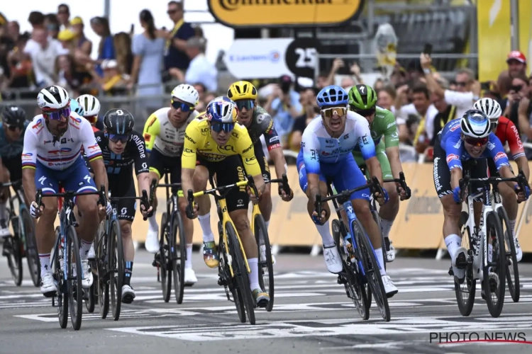 Belgische sprinters reageren: Van Aert wrijft zichzelf 'grote fout' aan, Philipsen moest te vroeg aanzetten