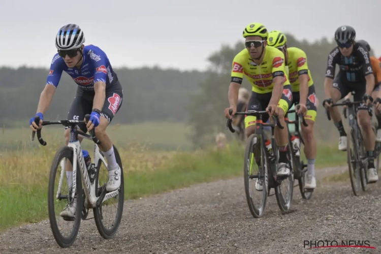 Floris De Tier werd op 15km van de meet in Denemarken uit koers gehaald om de Vuelta te rijden