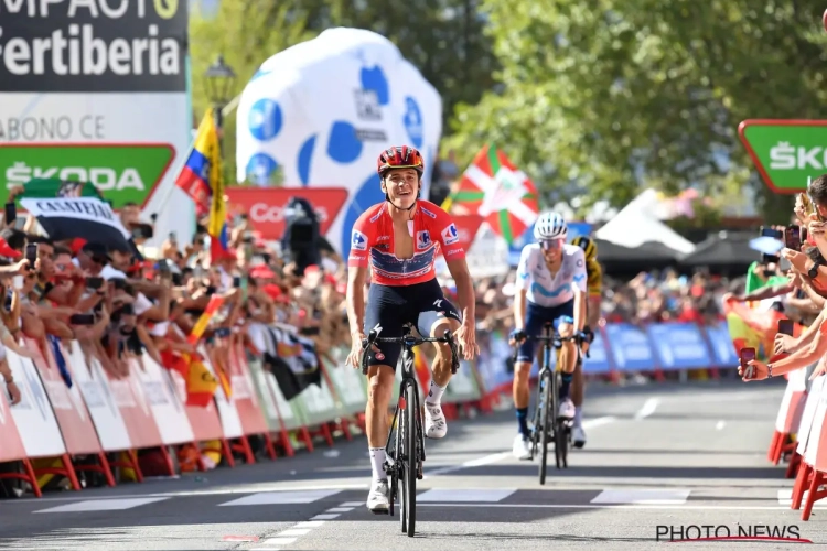 Tweevoudig wereldkampioen schat de Vuelta-kansen van Remco Evenepoel in: "Hij moet het opnemen tegen een echte wolvenroedel"