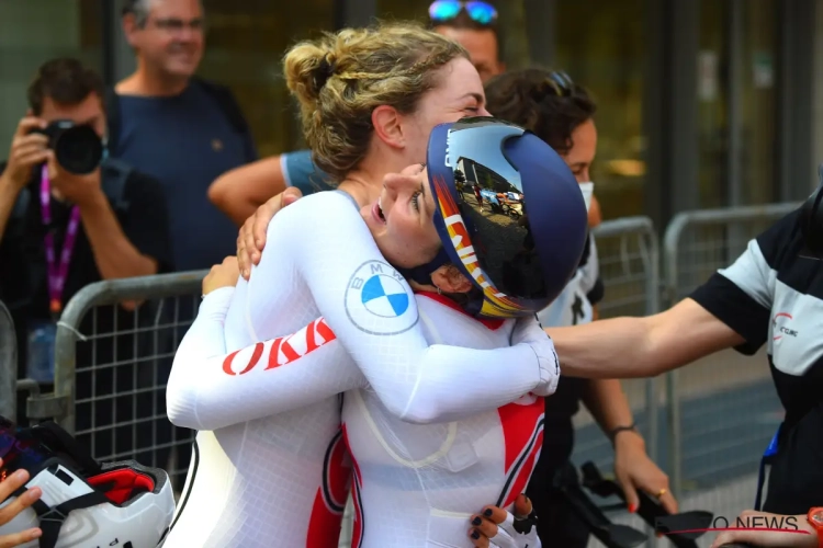 Zwitserland wint WK mixed relay met drie seconden voorsprong, Van der Poel ziet landgenoten met pech kampen