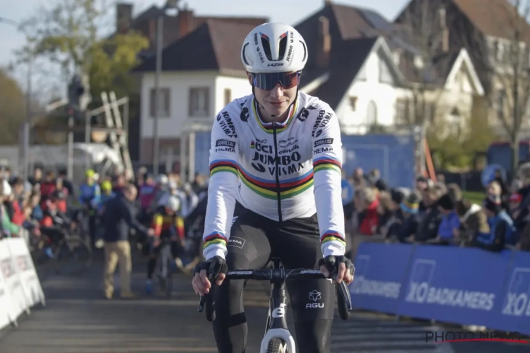 Wereldkampioene Marianne Vos neemt de maat van Alvarado in koninklijke sprint met twee, Sanne Cant vijfde