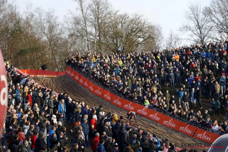 📷 Ontketende Van Aert, het duel met Van der Poel en de klasse van Van Anrooij: dit was de Kuil van Zonhoven 2023