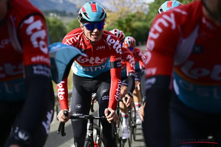 Eerste Belg Maxim Van Gils stevig verrast in Amstel Gold Race: "Toen dacht ik: fuck, dit is niet goed"