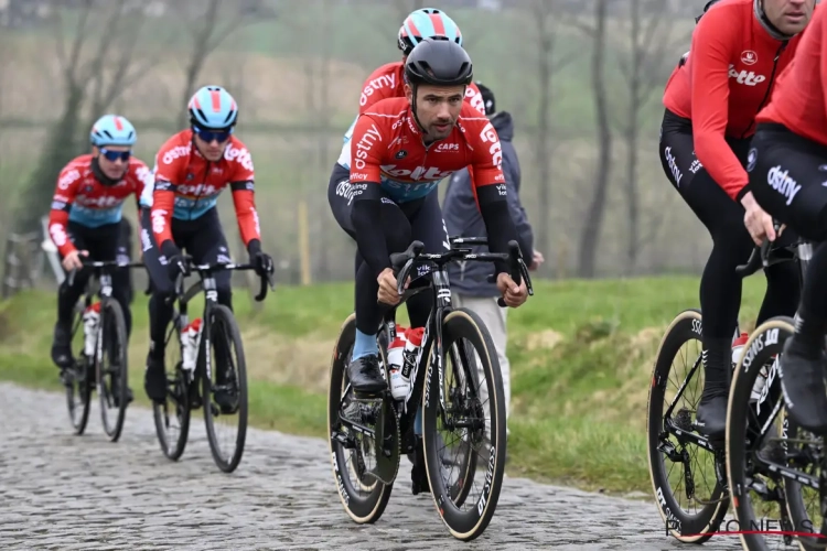 Victor Campenaerts pakt in de Omloop Het Nieuwsblad met een speciale fiets uit