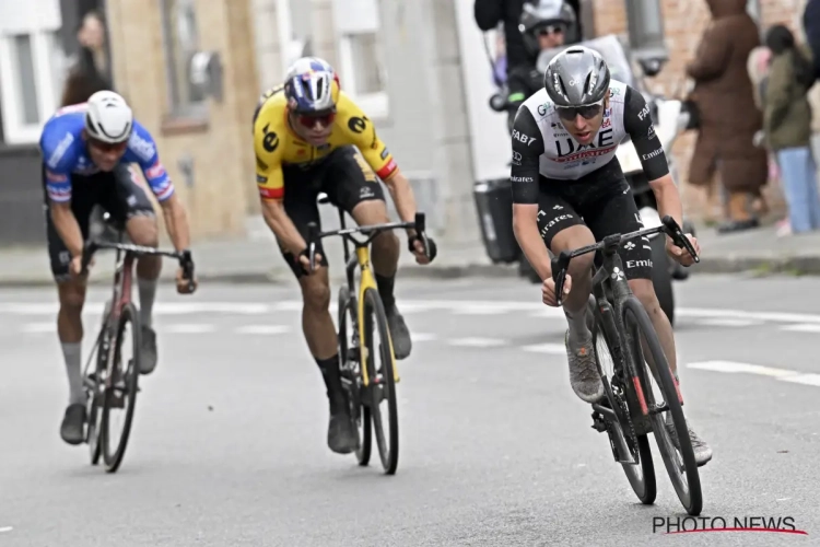 Ploeg van Pogacar lanceert aanval in klassiekers: "Denk niet dat ik Van der Poel en Van Aert individueel kan aftroeven, maar..."