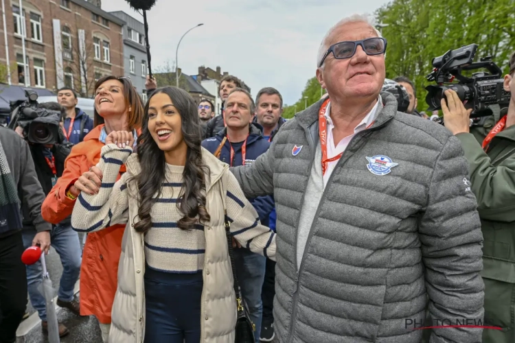 Mama Evenepoel ziet Remco pertinente vragen beantwoorden: "Neem mijn zoon mee naar huis, voor enkele uurtjes"