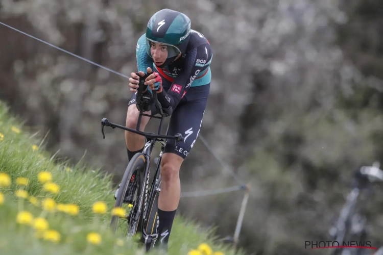 Cian Uijtdebroeks furieus op zijn eigen ploeg na wanprestatie in Chrono des Nations