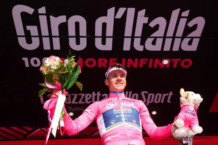 📷 Remco Evenepoel omarmt het roze helemaal en pakt uit met iets gewaagd 