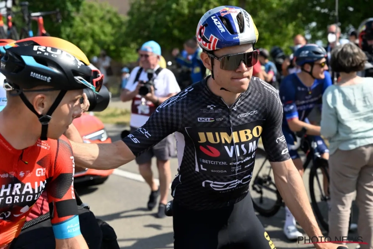 Wout van Aert over overlijden van Gino Mäder: "Toen wisten we al een beetje hoe laat het was"