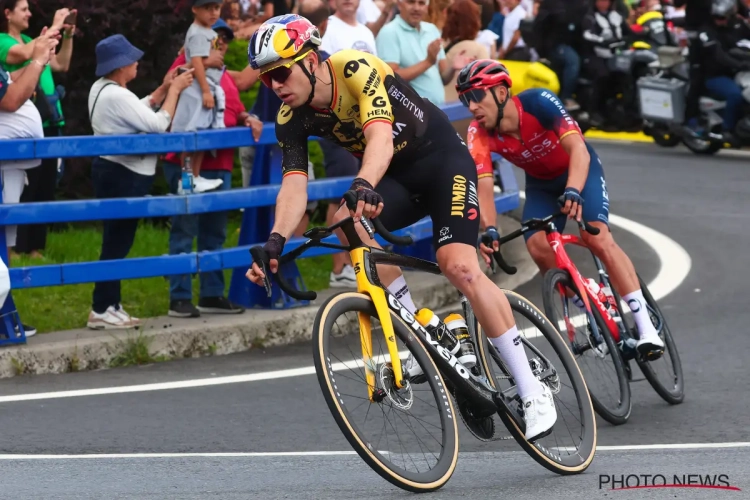 Gefrustreerde Wout van Aert pakt naast ritzege en geel in de Tour en verklaart waarom hij niet meer door sprintte