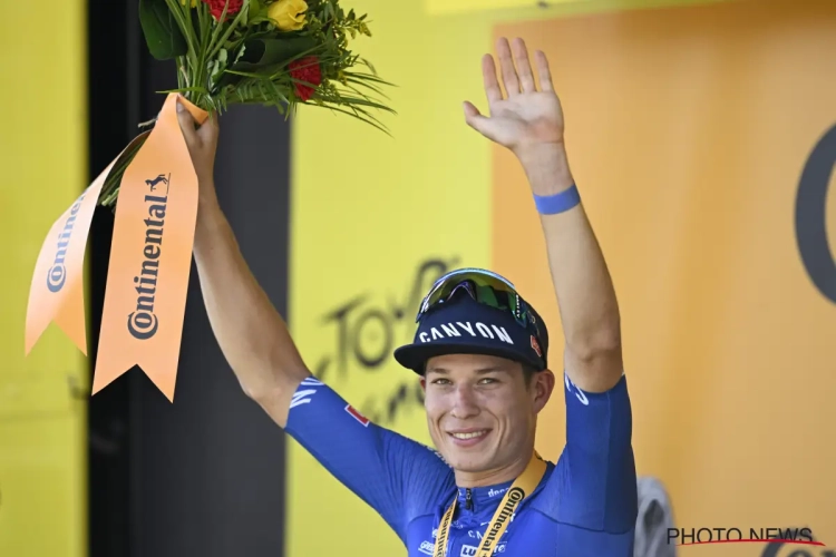 'Jasper Philipsen krijgt meteen een stevige beloning van Alpecin-Deceuninck voor ritzeges in de Tour'