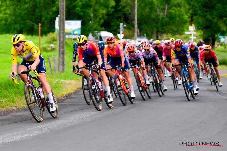 De jury lacht er niet mee in de Tour de France Femmes: nu krijgt Lotte Kopecky een waarschuwing