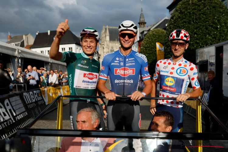 🎥 Alpecin-Deceuninck aan het feest in NaTourCriterium van Aalst, droompodium voor organisatie