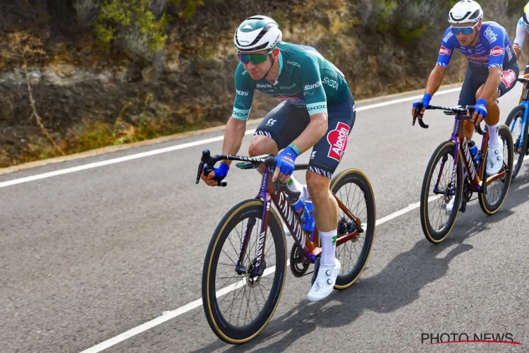 Kaden Groves komt met klassevolle reactie nadat hij groene trui overneemt van Wout van Aert 