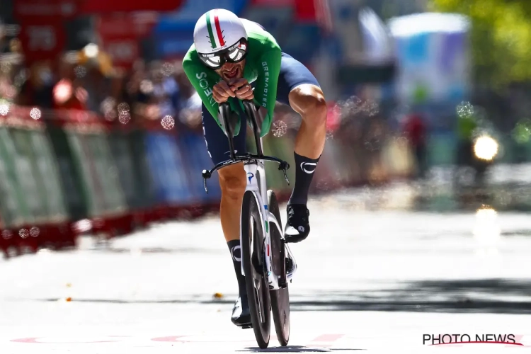 Remco Evenepoel doet een (klein) zaakje in Vuelta, maar moet ritzege aan hele sterke man laten