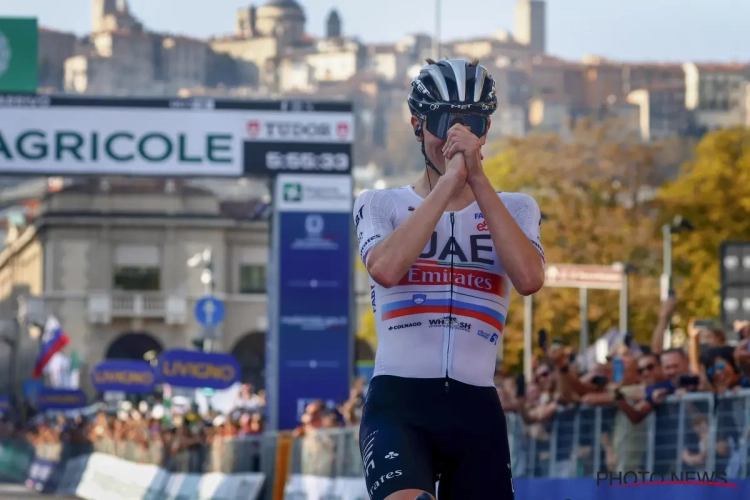 🎥 Tadej Pogacar te sterk voor Sepp Kuss in Saitama Criterium, logische namen in de top vier