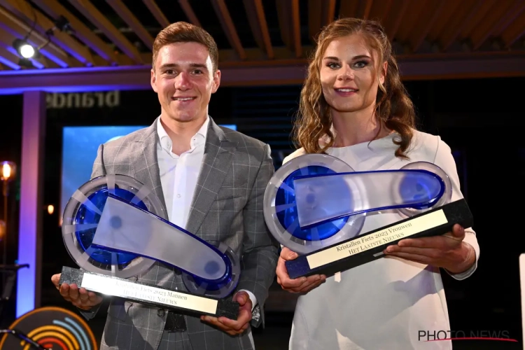 📷 Evenepoel en Kopecky schitteren met andere wereldtoppers, maar krijgen daarbij stevig wat hulp