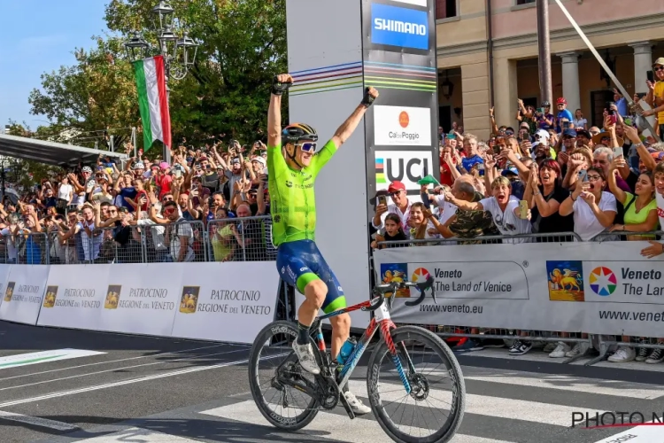 Niet in alle kampen een enorme schrik voor Mathieu van der Poel: "Vorig jaar was Wout van Aert favoriet en hij won niet"