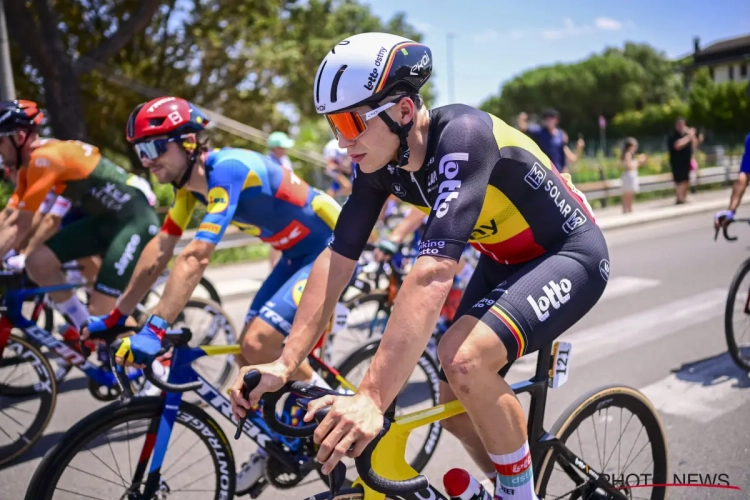 Arnaud De Lie reageert bijzonder gefrusteerd na nieuwe derde plaats in de Tour 