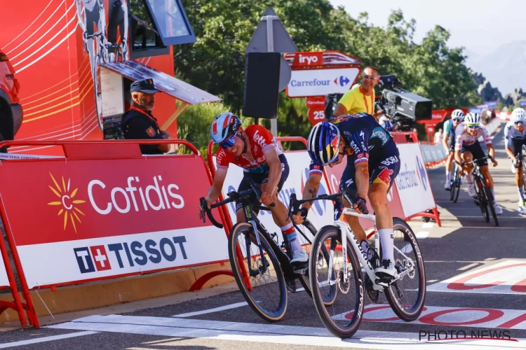 🎥 Van Eetvelt gaat in de fout en baalt: Roglic slaat dubbelslag in de Vuelta in eerste bergrit