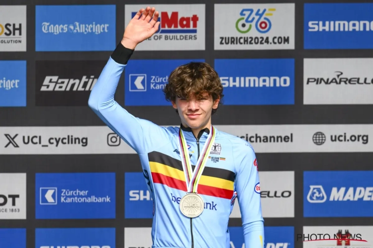 Vicewereldkampioen Schoofs kreeg hulp van... Evenepoel en onthult zijn guilty pleasure: "Een hele zak"