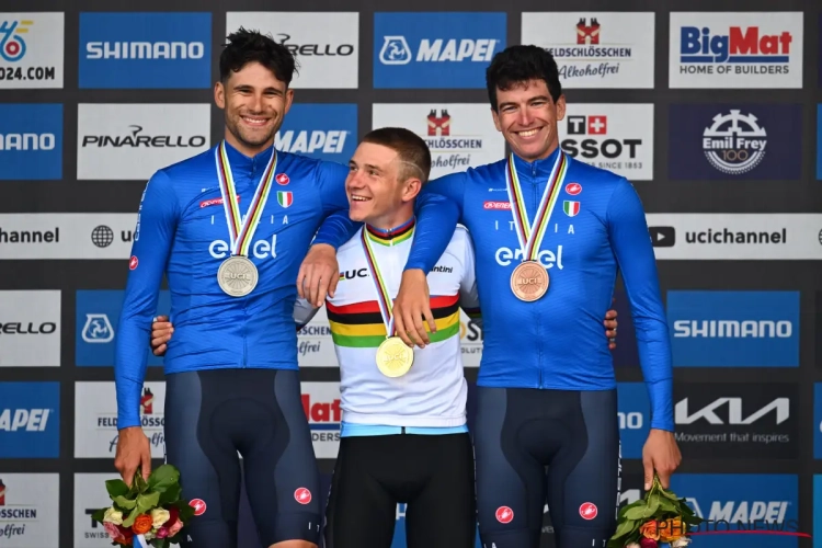 Evenepoel moet toch wat kwijt over de hilarische podiumfoto's van het WK tijdrijden