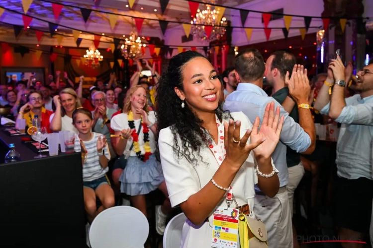 Miss België Kenza Ameloot krijgt ongelofelijke eer in het wielrennen