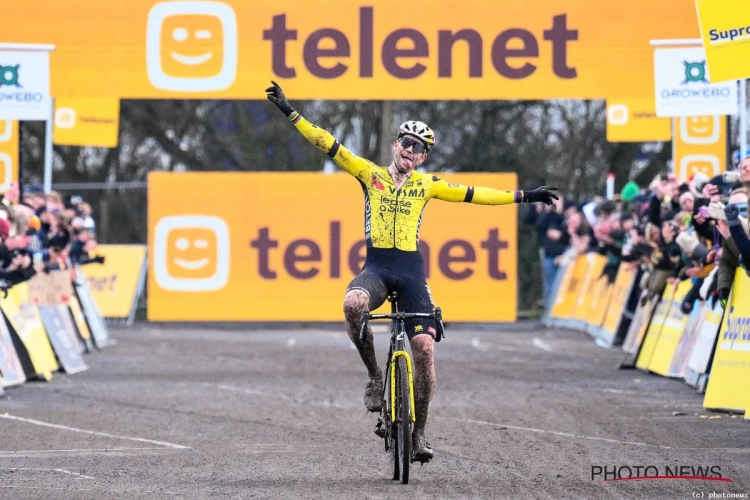 Tong uit de mond: Wout van Aert verklaart zijn opvallende zegegebaar in Gullegem