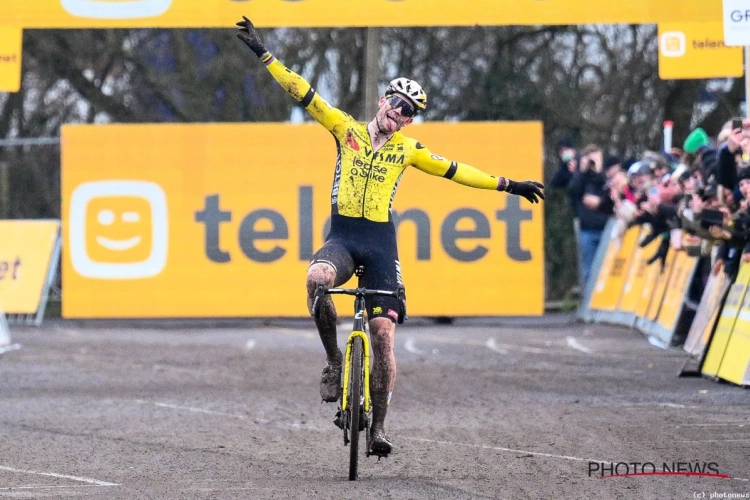 Iedereen heeft hetzelfde te zeggen over de overwinning van Wout van Aert en zijn fameuze zegegebaren