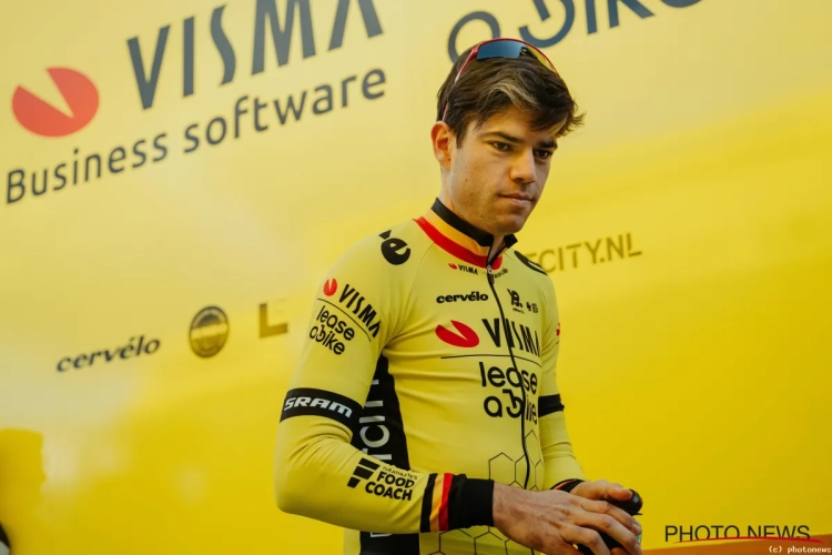 Wout van Aert verbaast met activiteit op stage in Tenerife, Benoot denkt er het zijne van: "WK trainingsachterstand wegwerken"