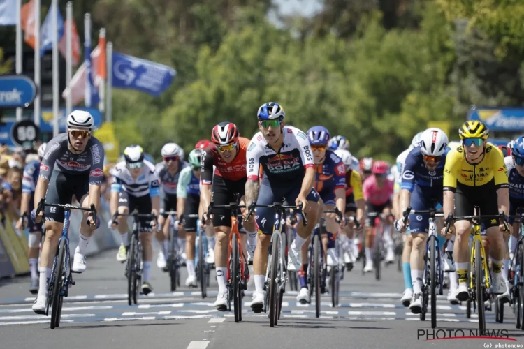 Meteen Red Bull vs Visma-Lease a Bike in eerste koers van het jaar, Belg van Alpecin-Deceuninck laat zich ook opmerken