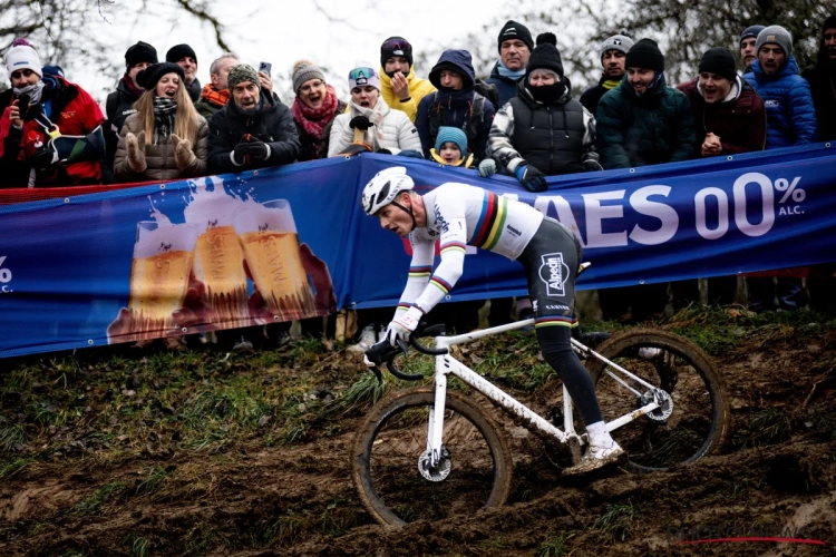 Mathieu van der Poel op de sukkel: "Niet aangenaam om zo rond te rijden"