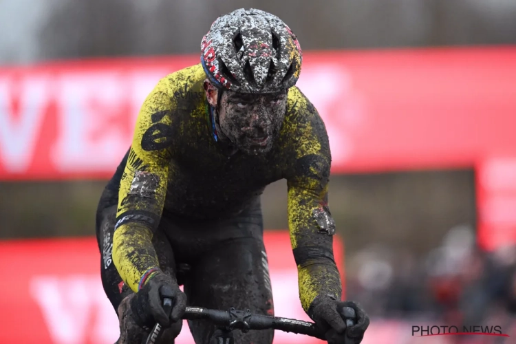 Wout van Aert sluit crosswinter af: "Moet mijn verstand gebruiken"