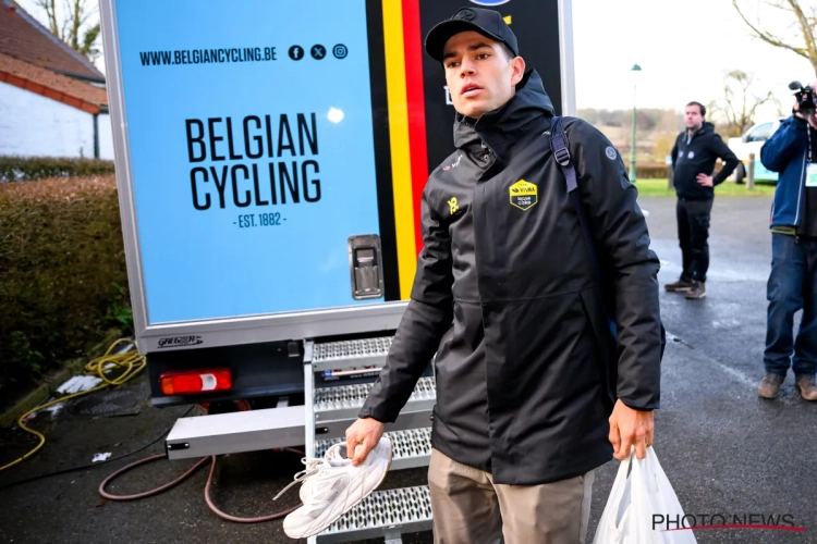 Wout van Aert legt uit waarom hij toch plots wel naar het WK trekt en wat hij van de andere Belgen verwacht