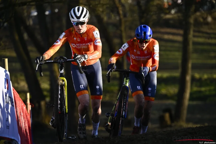 Lucinda Brand furieus en emotioneel na zilver op WK: "Vind ik echt niet kunnen"