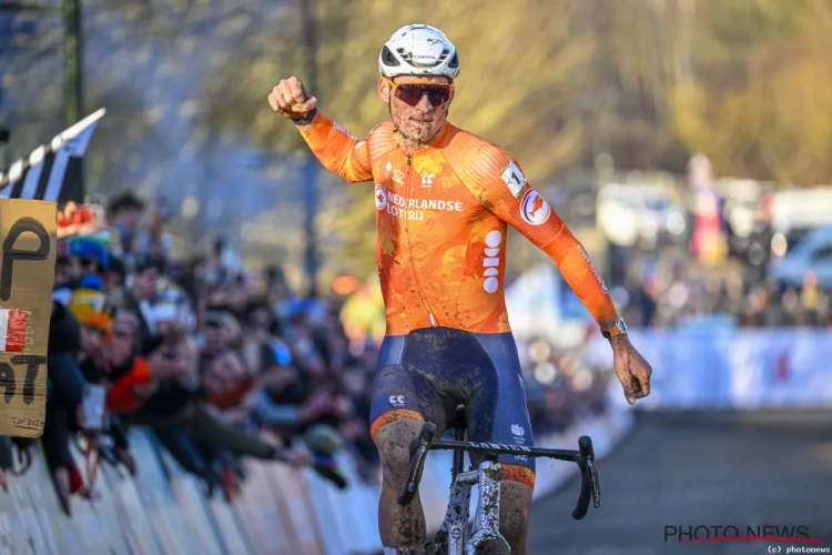 Nederland gaat helemaal uit zijn dak voor Mathieu van der Poel na nieuwe wereldtitel: "Grootste sportman die we hebben"